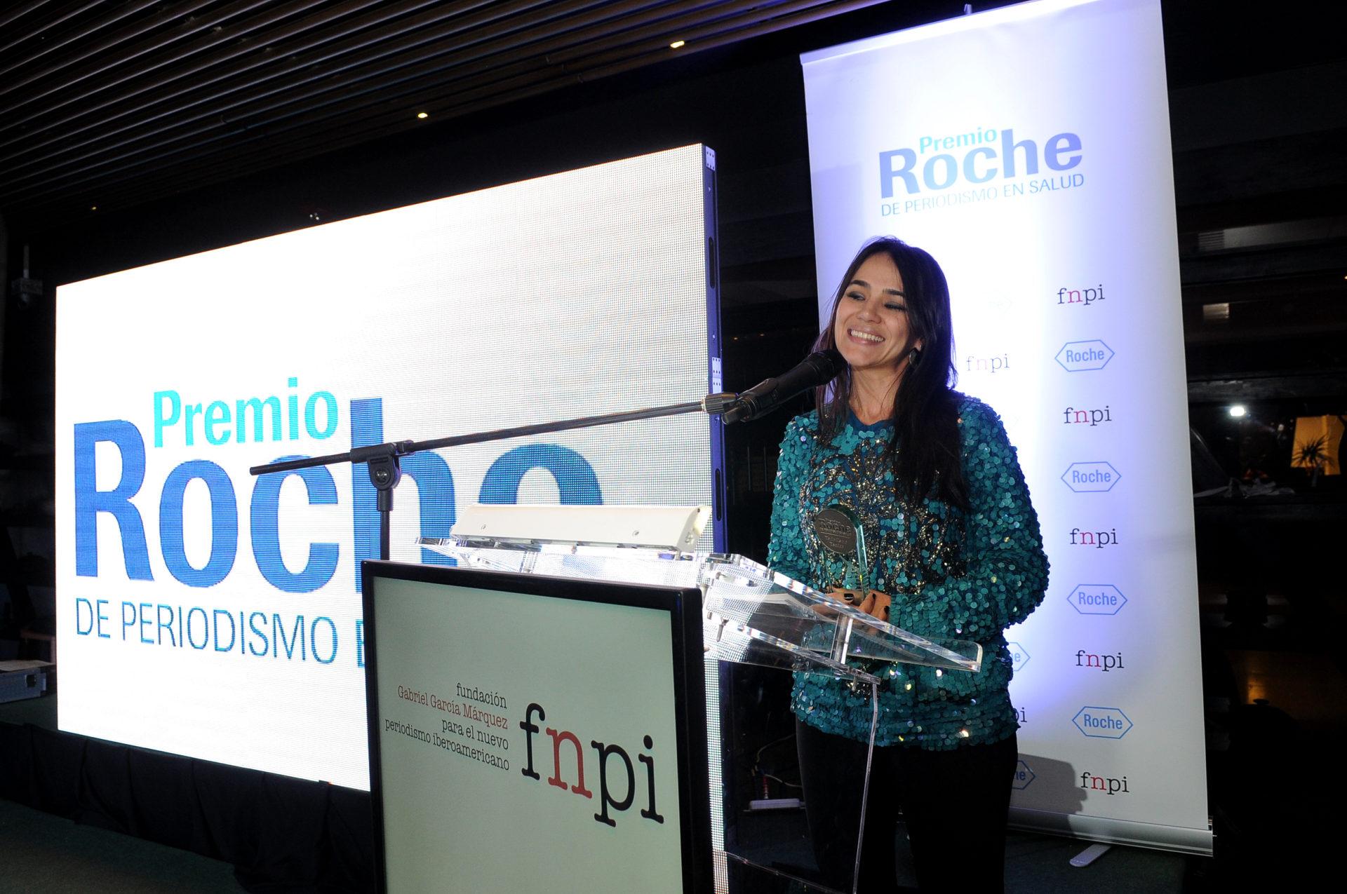 Flávia Duarte do Brasil vence o Prêmio Roche de Jornalismo em Saúde na categoria Jornalismo Escrito