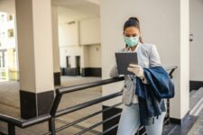 10 consejos para informar sobre COVID-19, según la Organización Panamericana de la Salud